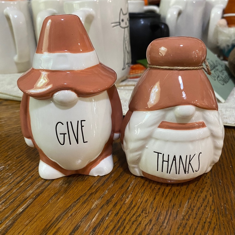 Rae dunn thanksgiving Harvest figurines